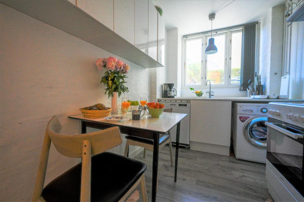 Sanders Lake - Pleasant Two-Bedroom Apartment In Downtown Köpenhamn Exteriör bild